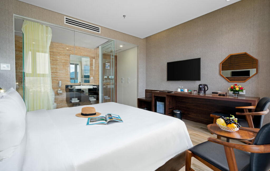 deluxe-room-emerald-bay